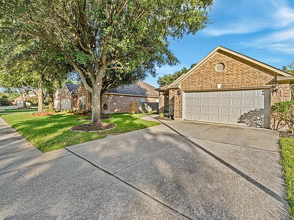2nd image of 15223 Ember Glen Ct