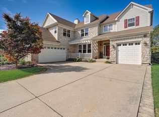 408 Birmingham Ln, Schaumburg, IL 60193