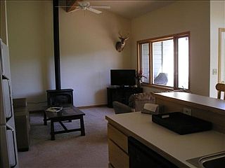 5th image of 8 Saint Andrews Cir