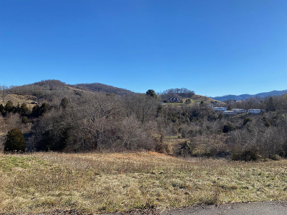 1st image of Hillside Dr
