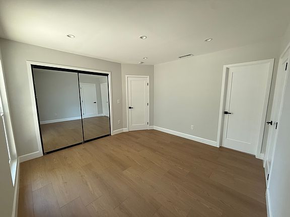 3rd image of 4357 Eagle Rock Blvd