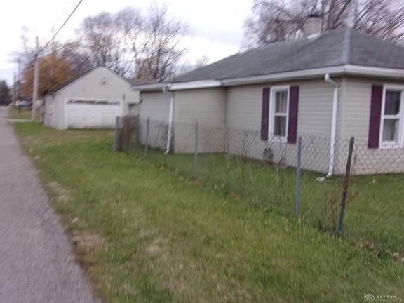 2nd image of 623 E Ward St