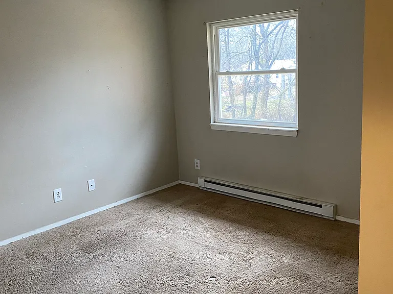 170 Valley Ct #5 — Photo 7