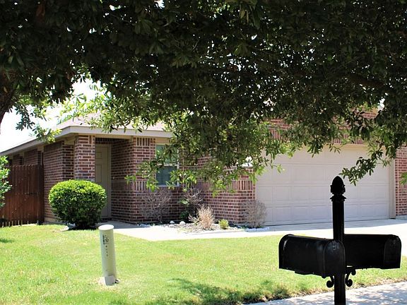 3rd image of 4015 Merriman Dr