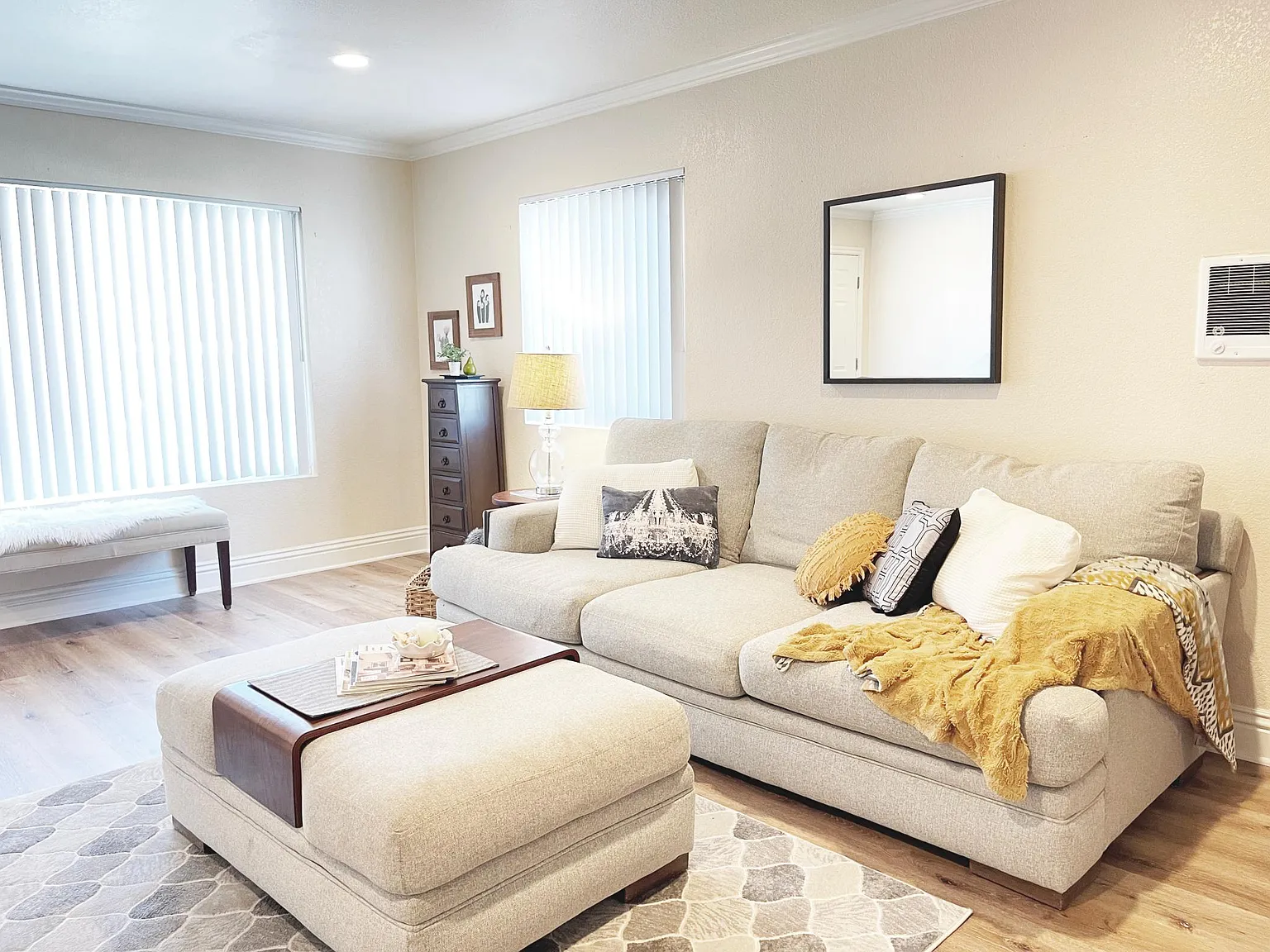 2 bed, 1.5 bath, 1024 sqft, $2,900 — Photo 4