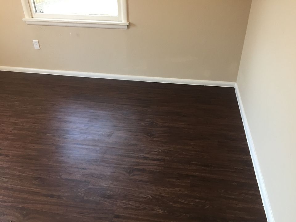 1st image of 712 Sandell Dr