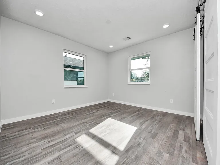 6201 Batterson St — Photo 46