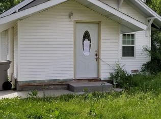 1318 Lilly St, Wood River, NE 68883
