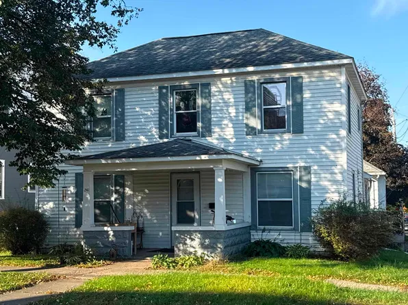 241 N Beaumont Rd, Prairie Du Chien, WI 53821