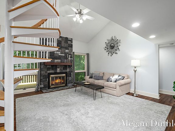 5th image of 1320 Hillburn Ave NW