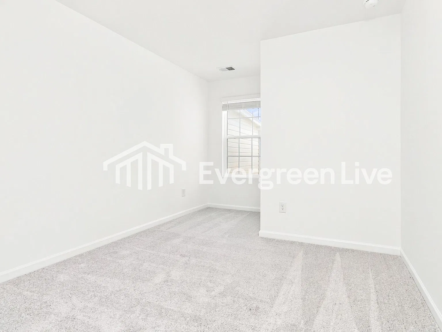 3 bed, 2.5 bath, 1346 sqft, $1,650 — Photo 4
