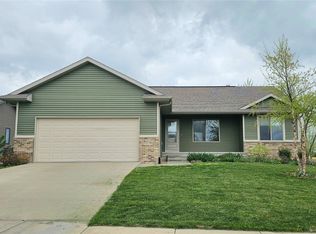 5705 Hamm Dr, Marion, IA 52302