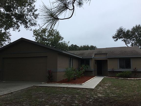 2nd image of 8027 Mockernut Ln