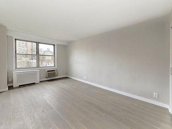 4th image of 444 E 84th St APT 8E