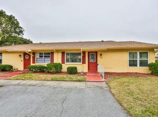 1804 Foxhunt Dr UNIT B, Sun City Center, FL 33573