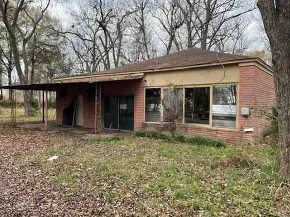 221 S 4th St, West Memphis, AR 72301