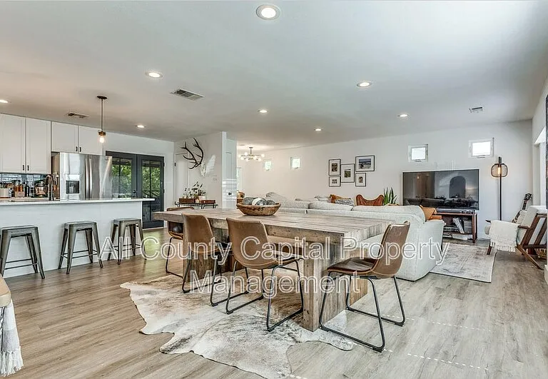 748 Wales Way #748 — Photo 3