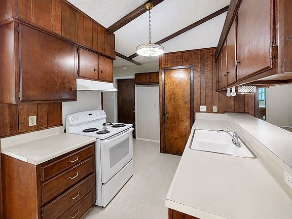 5th image of 4231 Eagle Nest Dr