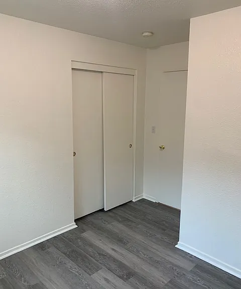 950 W McIntire Ave — Photo 16