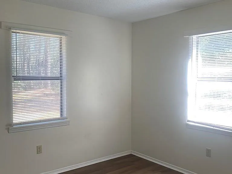 824 Charles C Frasier Blvd #A — Photo 6