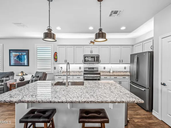 10704 E Twister Avenue, Mesa, AZ 85212