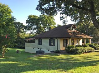 312 E Chestnut St, Stanley, NC 28164