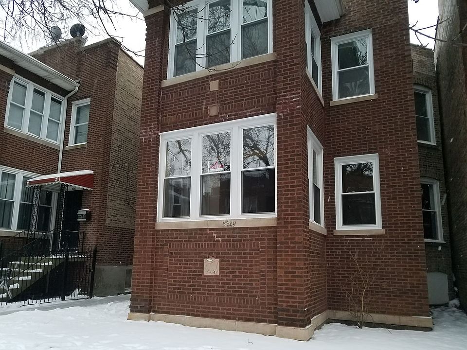 1st image of 3249 W Wilson Ave
