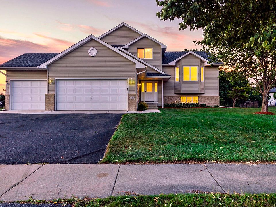 1st image of 4367 Eakern Cir NE