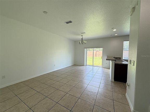 5th image of 10713 Savannah Landing Cir