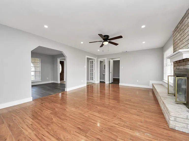 15423 Ridingwood Dr — Photo 10