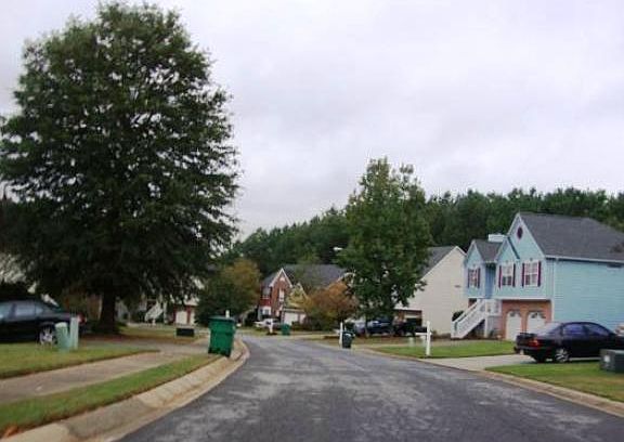 2nd image of 3700 Majestic Dr SW