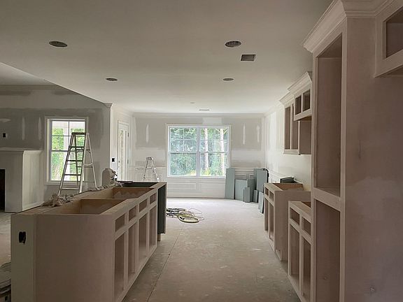 2nd image of 1481 Rockdale Blvd
