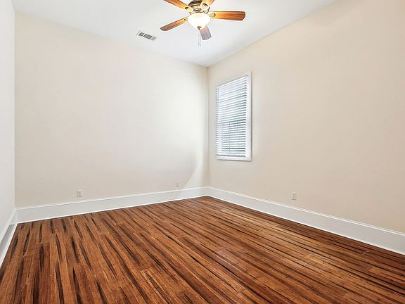 5th image of 1821 Marigny St