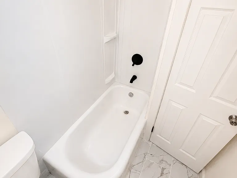 1133 Maryland Ave #1 — Photo 7
