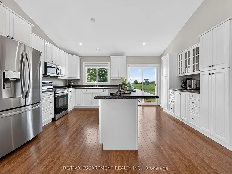 86 Golden Acres Dr — Photo 17