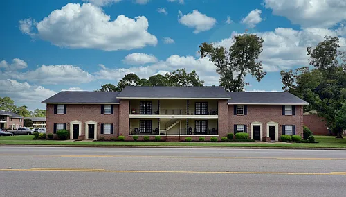 Shoreham Apartments Photo 1