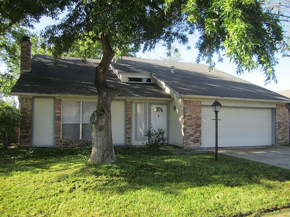 1st image of 1303 Valley Landing Dr