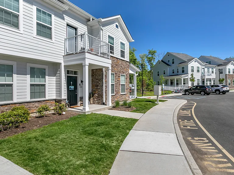 The Willows at Annandale Village — Photo 11