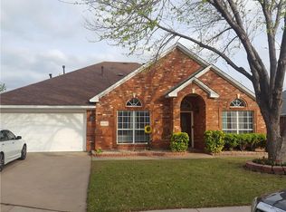 5872 Echo Bluff Dr, Haltom City, TX 76137