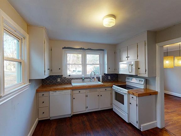 5th image of 38 Waters Ave #38