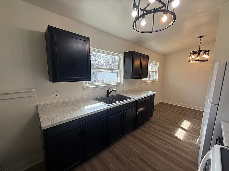 2916 Williams Ave — Photo 11