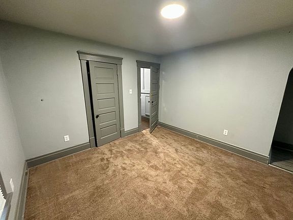 4th image of 678 Crosby St #2