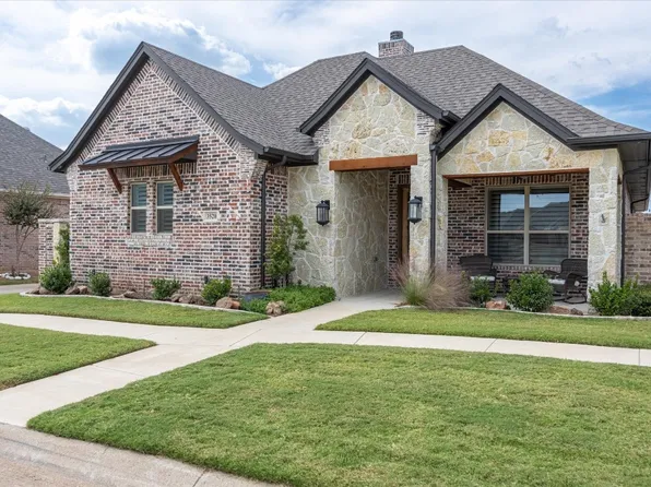 3520 Fountain Way, Granbury, TX 76049
