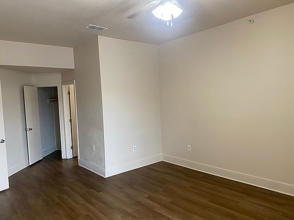 5th image of 2301 Midwestern Pkwy #214