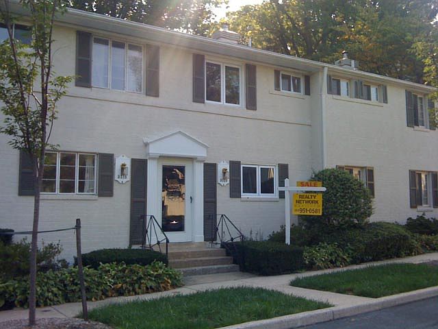 1st image of 5320 Pooks Hill Rd