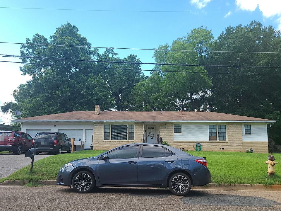 1st image of 811 Kenwood Ln
