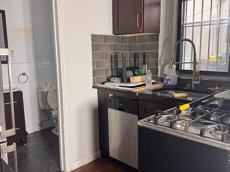 280 W 117th St #1A — Photo 2