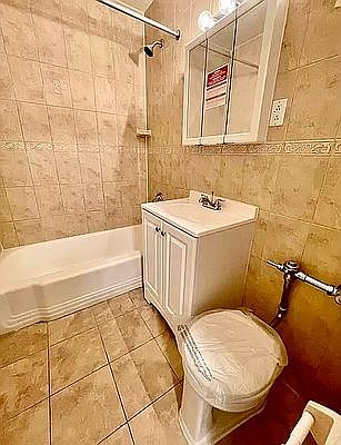 4th image of 16201 Highland Ave #4S