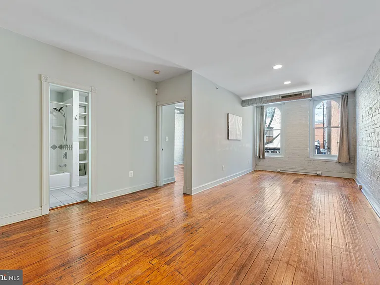 28 E Patrick St #1 — Photo 17