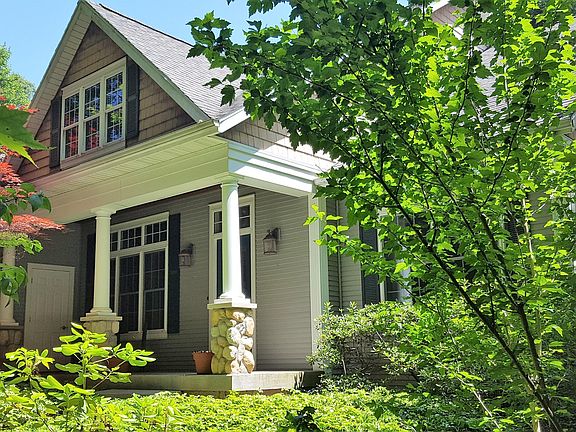 4th image of 2315 Forest Trail Cir